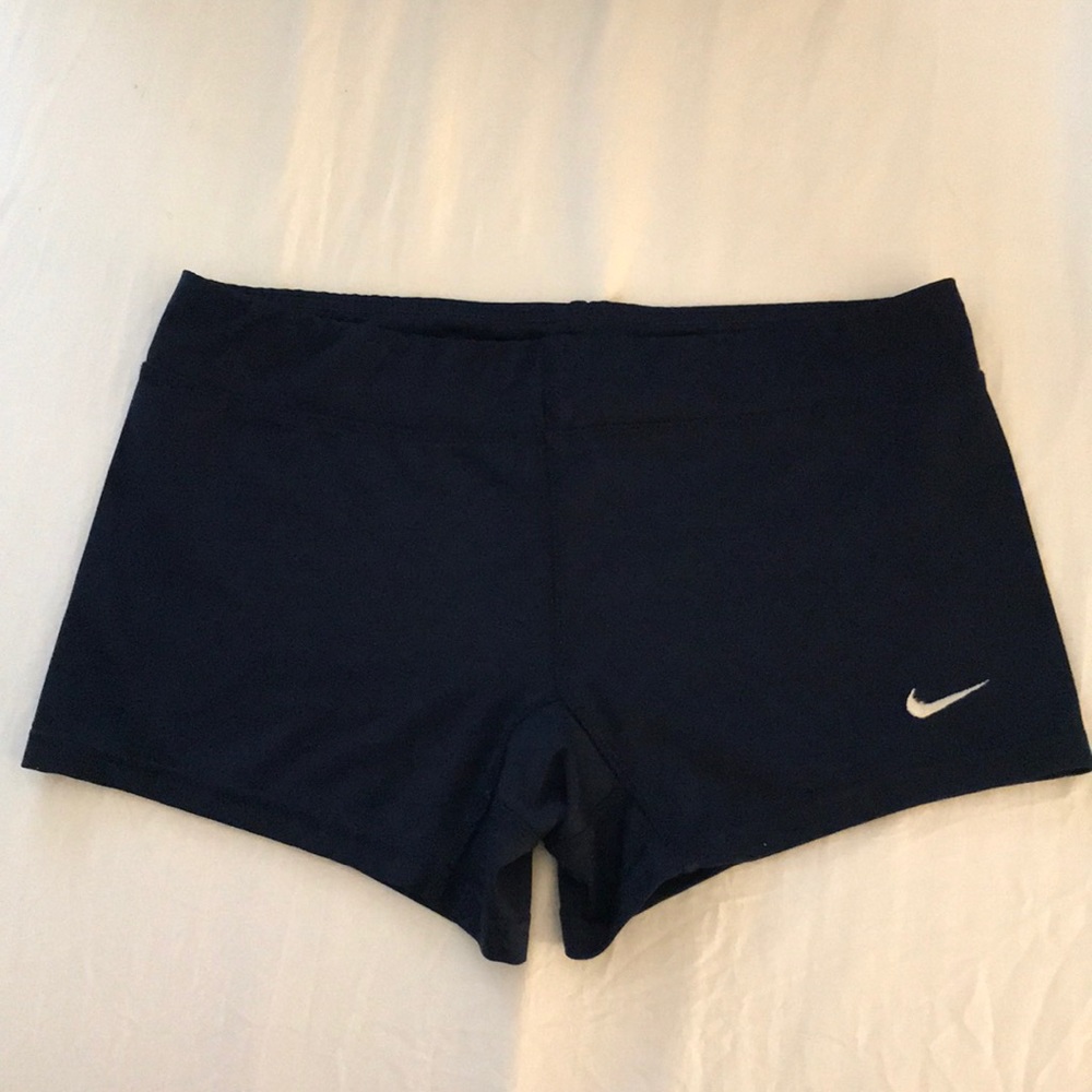 Women’s Nike Volleyball Shorts - Medium
